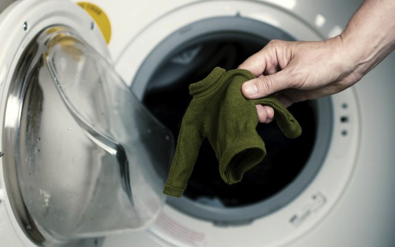 kako-da-spasite-majicu-koja-se-skupila-prilikom-pranja