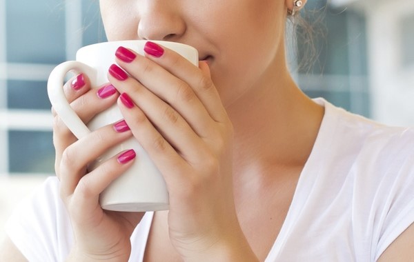 Manikir: Jednostavni trik koji vam pomaže da imate ljepše nokte i da vam lak duže traje