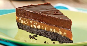 Brzo i bez pečenja: Karamel čokoladna torta