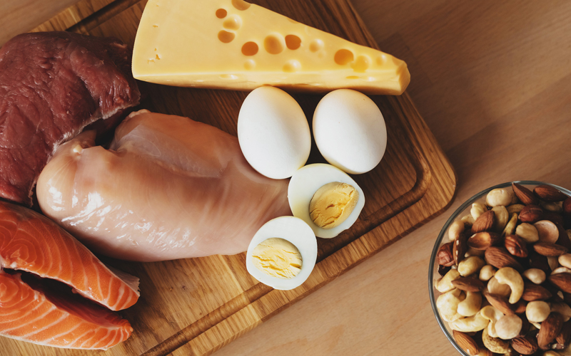 Hrana bogata proteinima i nutrijentima važnim za rast kose