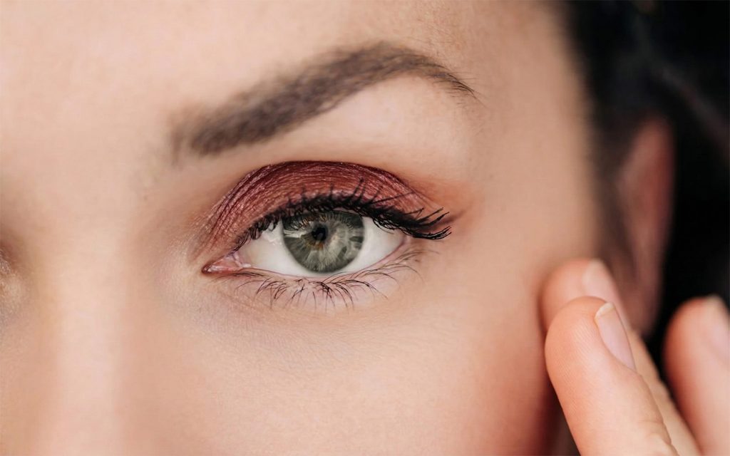 5 najčešćih grešaka sa tečnim tušem za oči (i kako da ih izbjegnete)